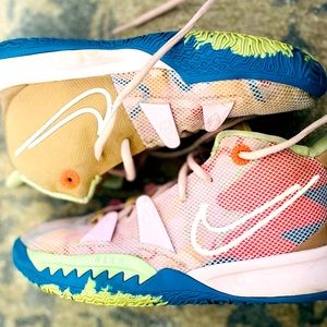 Nike Kyrie 7